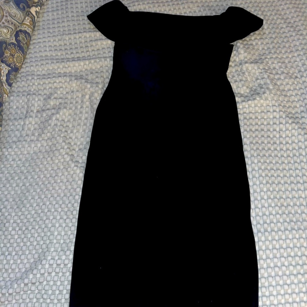 Black dress, off shoulder